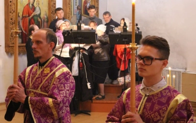 Всенощное бдение в канун двунадесятого праздника Воздвижения Честнаго и Животворящего Креста Господн