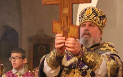 Всенощное бдение в канун двунадесятого праздника Воздвижения Честнаго и Животворящего Креста Господн