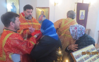 В храме-часовне Иоанна Предтечи г. Гагарин состоялась Пасхальная Божественная литургия