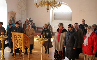 Епископ Сергий совершил Божественную литургию в Свято-Троицком кафедральном соборе г. Вязьма, в день