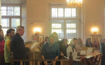 Божественная литургия в Тихвинском храме г. Гагарин в день Покрова Пресвятой Богородицы