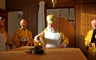Преосвященный епископ Сергий, совершил великое освящение храма в честь Вознесения Господня