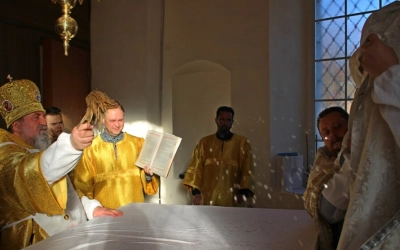 Преосвященный епископ Сергий, совершил великое освящение храма в честь Вознесения Господня