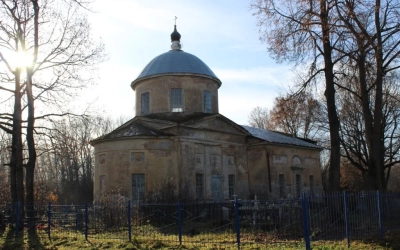 Праздничная служба в Спасо-Преображенском Храме села Никольская Слобода Новодугинского района
