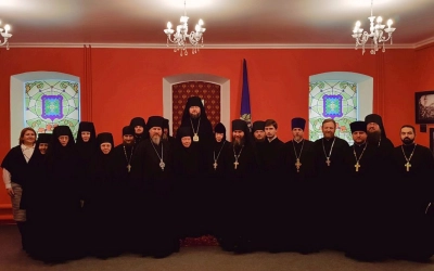 Древние монашеские традиции в условиях современности