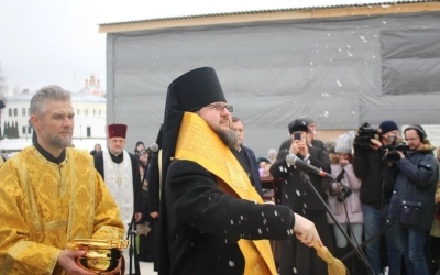 освящение и установка накупольных крестов Благовещенского собора