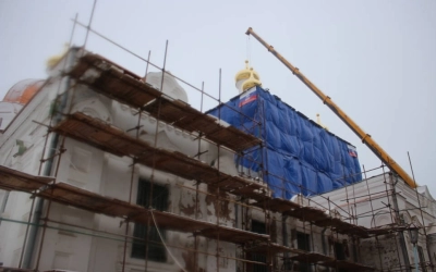освящение и установка накупольных крестов Благовещенского собора