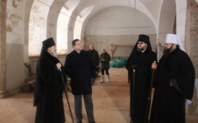 освящение и установка накупольных крестов Благовещенского собора