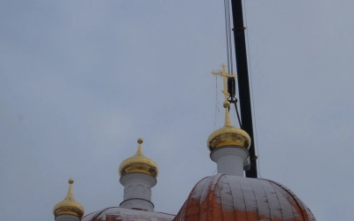 освящение и установка накупольных крестов Благовещенского собора