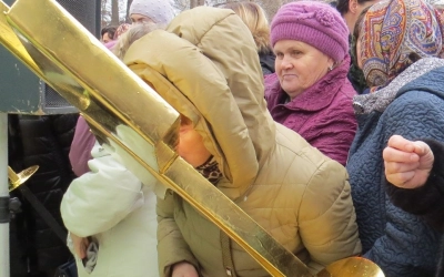 освящение и установка накупольных крестов Благовещенского собора