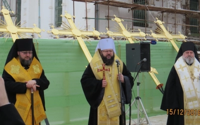 освящение и установка накупольных крестов Благовещенского собора