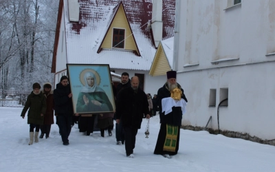 ковчег с мощами Матроны Московской отбыл из храма Благовещения Пресвятой Богородицы