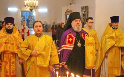 Божественная литургия в Неделю 30-ю по Пятидесятнице