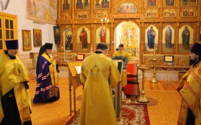 чтение Царских часов в Свято-Троицком кафедральном соборе г. Вязьма