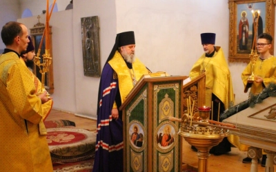 чтение Царских часов в Свято-Троицком кафедральном соборе г. Вязьма