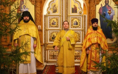 Божественная литургия в навечерие Рождества Христова (Рождественский сочельник), в Неделю Святых Оте