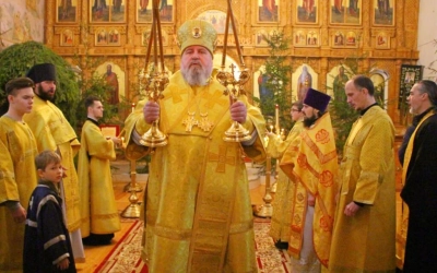 Божественная литургия в навечерие Рождества Христова (Рождественский сочельник), в Неделю Святых Оте