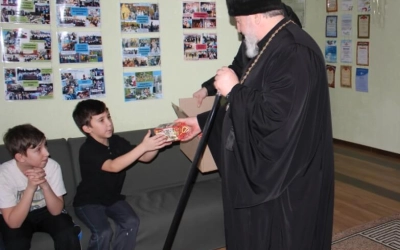 Епископ Сергий поздравил воспитанников «Дома Милосердия» п. Шиманово с Рождеством Христовым