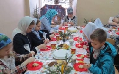 Детская Рождественская Литургия в Тихвинском храме г. Гагарин