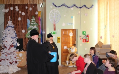 Епископ Сергий поздравил воспитанников «Ново-Никольского детского дома-интерната» с Рождеством Христ