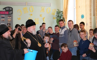 Епископ Сергий поздравил воспитанников «Ново-Никольского детского дома-интерната» с Рождеством Христ