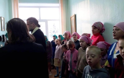 Епископ Сергий поздравил воспитанников «Ново-Никольского детского дома-интерната» с Рождеством Христ