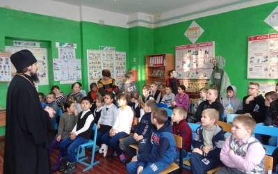 поздравление учащихся и преподавателей с Рождественскими праздниками