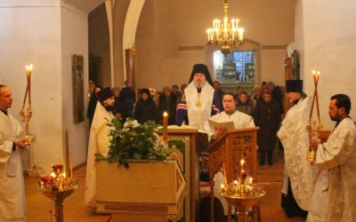 В Крещенский сочельник епископ Вяземский и Гагаринский Сергий совершил Божественную Литургию и чин В