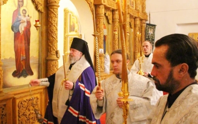 В Крещенский сочельник епископ Вяземский и Гагаринский Сергий совершил Божественную Литургию и чин В