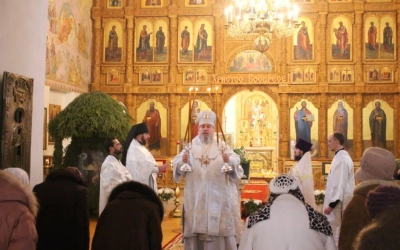 В Крещенский сочельник епископ Вяземский и Гагаринский Сергий совершил Божественную Литургию и чин В