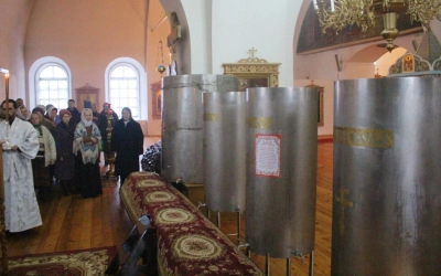 В Крещенский сочельник епископ Вяземский и Гагаринский Сергий совершил Божественную Литургию и чин В