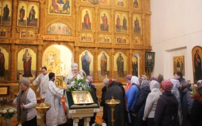 В Крещенский сочельник епископ Вяземский и Гагаринский Сергий совершил Божественную Литургию и чин В