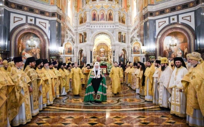 Епископ Сергий принял участие в Божественной литургии, в кафедральном соборном Храме Христа Спасител