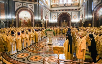 Епископ Сергий принял участие в Божественной литургии, в кафедральном соборном Храме Христа Спасител