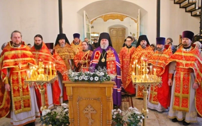 Епископ Сергий возглавил Божественную литургию, в Спасо-Преображенском храме г. Вязьма