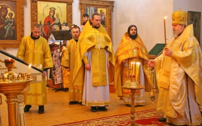 Собор вселенских учителей и святителей Васи́лия Великого, Григо́рия Богослова и Иоа́нна Златоустого