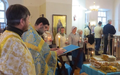 Божественная Литургия в праздник Сретения Господня в Тихвинском храме г. Гагарин
