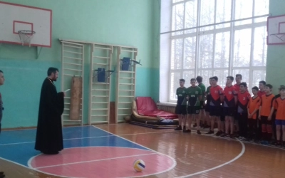 В Угранском благочинии отметили праздник Сретение Господне