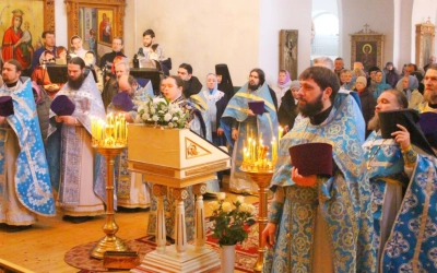 В день памяти Иверской иконы Божией Матери Преосвященный епископ Сергий возглавил Божественную литур