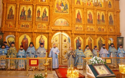 В день памяти Иверской иконы Божией Матери Преосвященный епископ Сергий возглавил Божественную литур