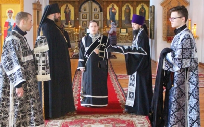 Епископ Сергий возглавил служение Великого повечерия с чтением второй части Великого покаянного кано