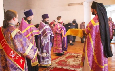 Епископ Сергий возглавил Божественную литургию в Неделю 1-ю Великого поста и день Торжества Правосла