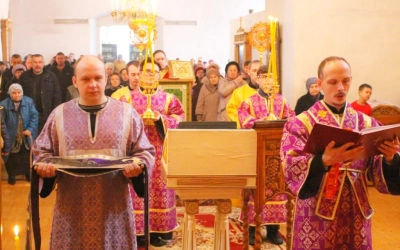 Епископ Сергий возглавил Божественную литургию в Неделю 1-ю Великого поста и день Торжества Правосла