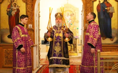 Епископ Сергий возглавил Божественную литургию и панихиду в поминальную Великопостную родительскую с