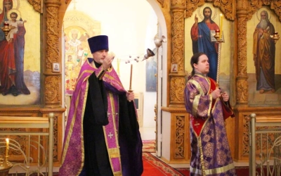Епископ Сергий возглавил Всенощное бдение накануне 3-й Недели Великого поста, Крестопоклонной