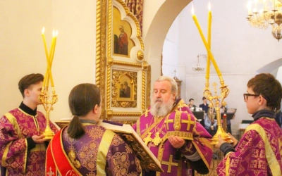 Епископ Сергий возглавил Всенощное бдение накануне 3-й Недели Великого поста, Крестопоклонной