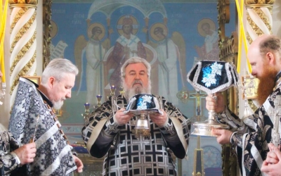 Епископ Сергий возглавил Литургию Преждеосвященных Даров в храме Рождества Христова г. Сафоново