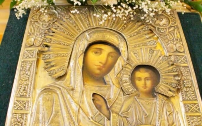 Епископ Сергий совершил утреню с чтением Акафиста Пресвятой Богородице