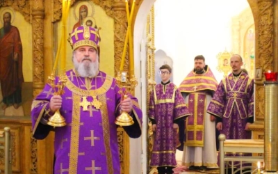 Епископ Сергий возглавил Божественную литургию свт. Василия Великого в Неделю 5-ю Великого поста