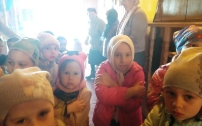 Воспитанники детского сада села Карманово причастились Святых Христовых Таин